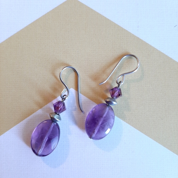 Artisan hematite necklace and earring set - Picture 5 of 5